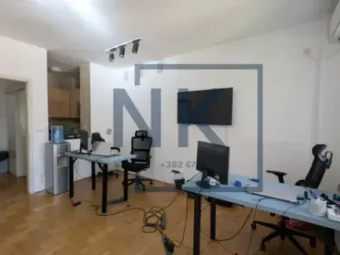 Prodaja, trosoban stan, 138m², Preko Morače, Podgorica - image 9