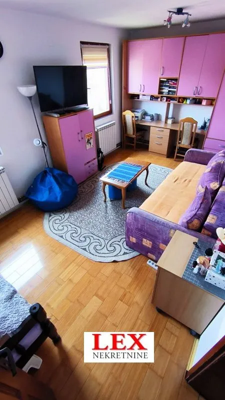 Sale, four bedroom apartment, 93m², Borča 1, Borča Sve Podlokacije