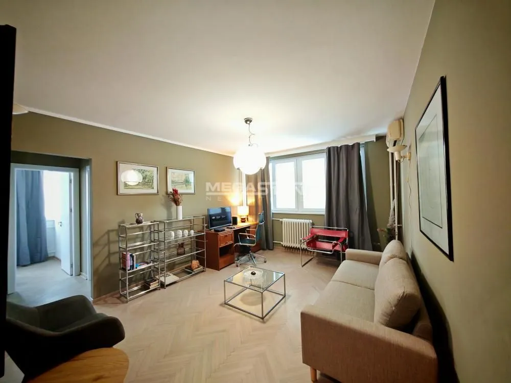 Rent, two bedroom apartment, 60m², Kalenić Pijaca, Vračar Sve Podlokacije