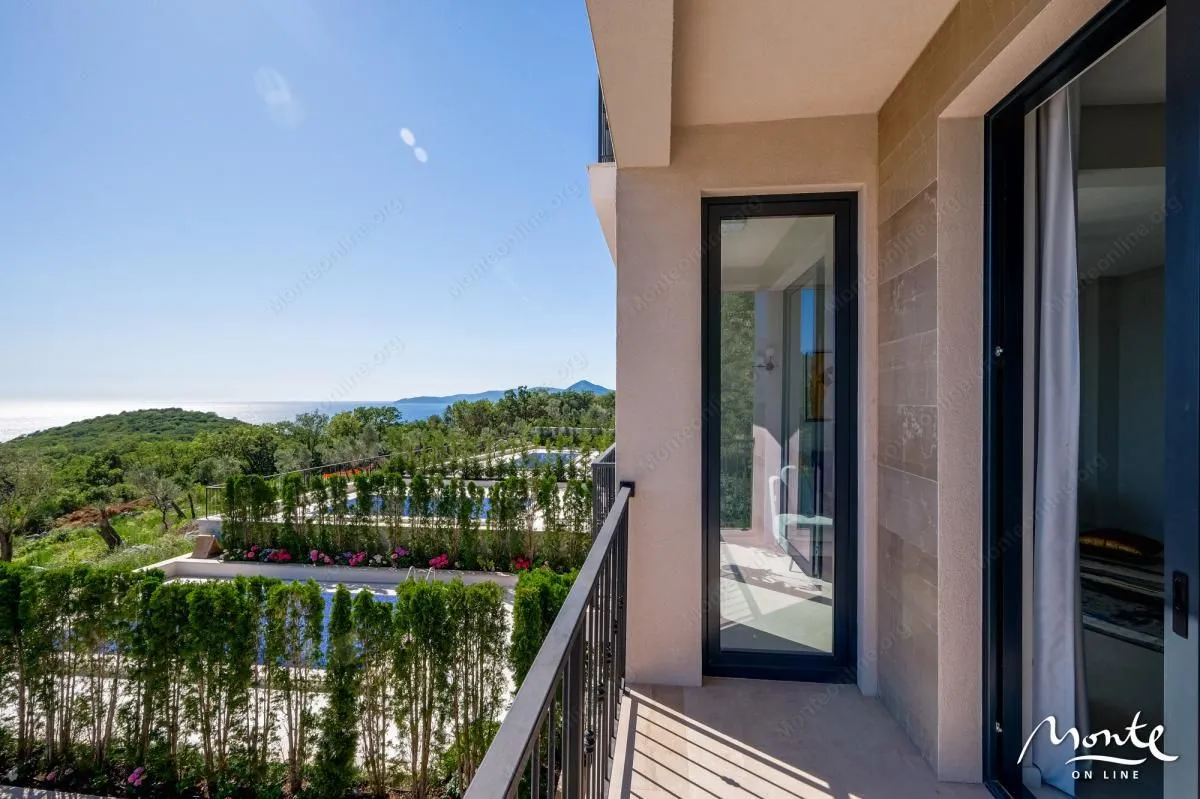 Sale, house, 220m², Reževići, Budva