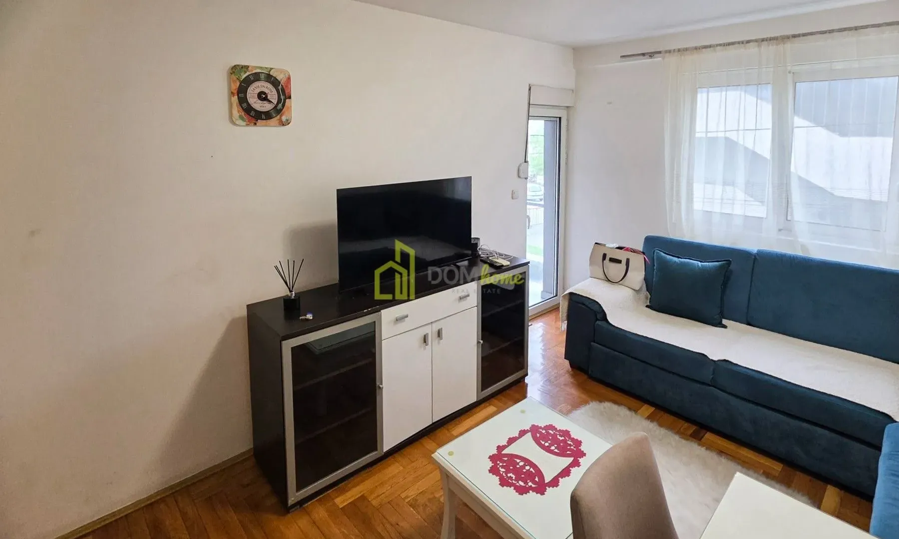 Izdavanje, dvosoban stan, 50m², Stari Aerodrom, Podgorica