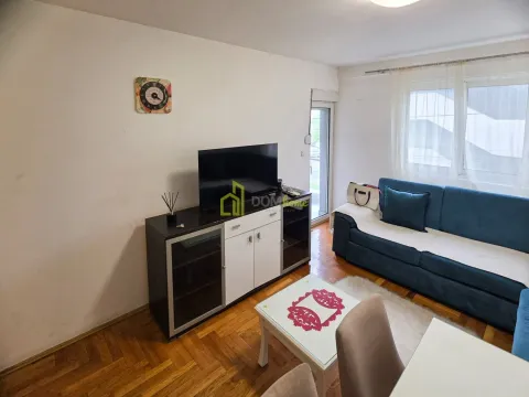 Rent, two bedroom apartment, 50m², Stari Aerodrom, Podgorica - image 11