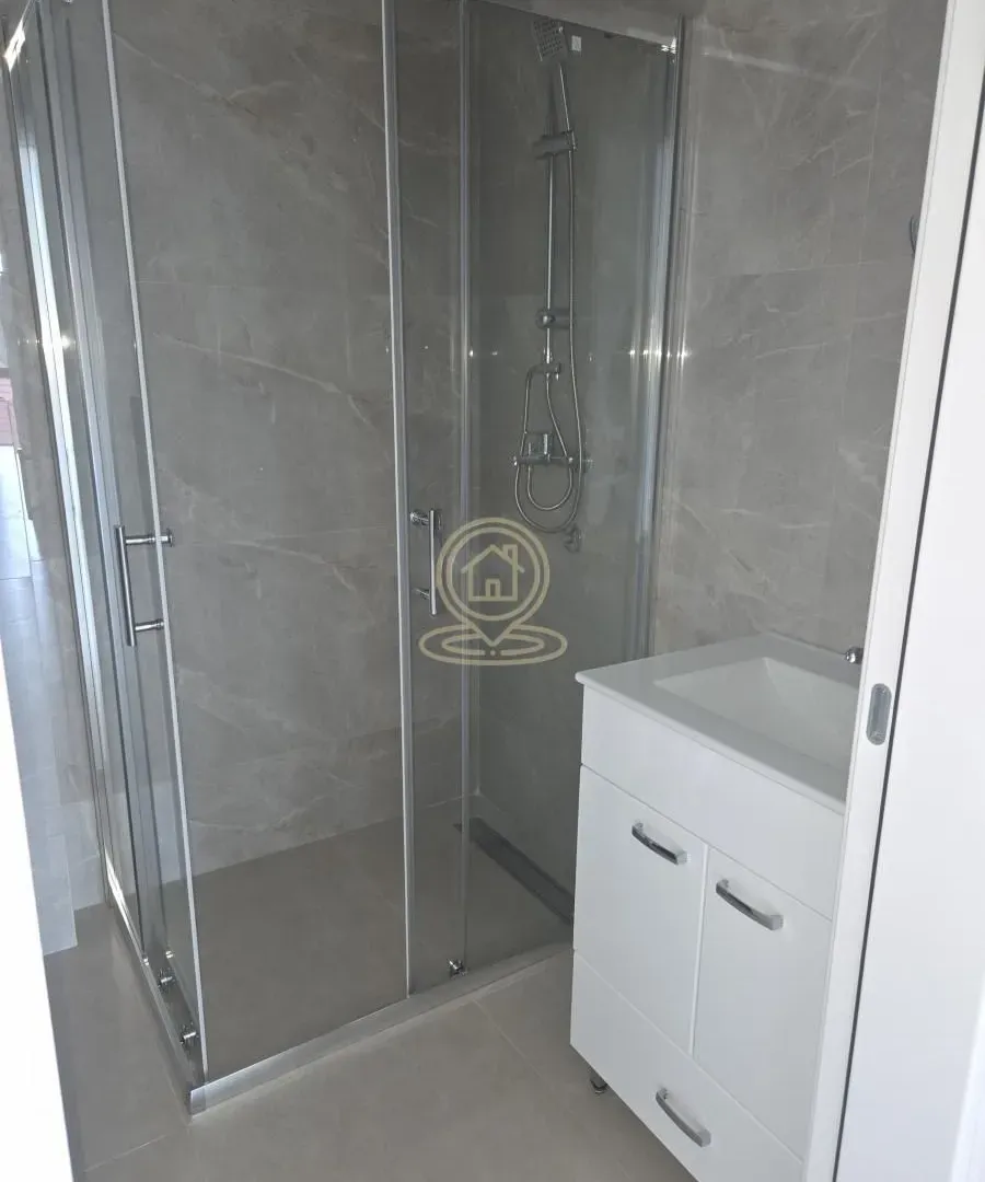 Sale, three bedroom apartment, 74m², Medijana, Niš