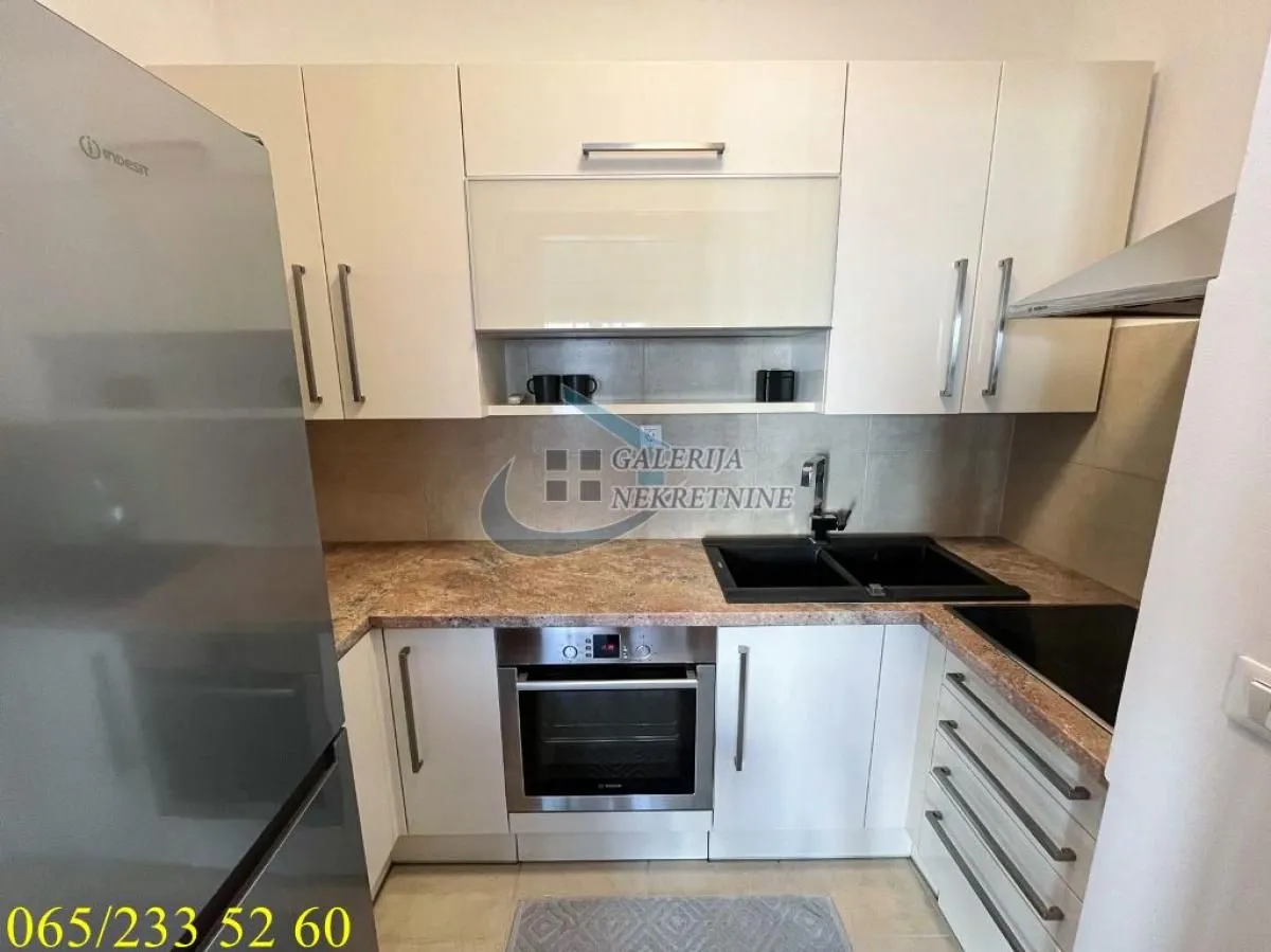 Prodaja, jednosoban stan, 37m², Vračar Hram, Vračar Sve Podlokacije