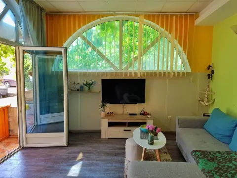 Rent, one bedroom apartment, 60m², Sveti Stefan, Budva - image 5