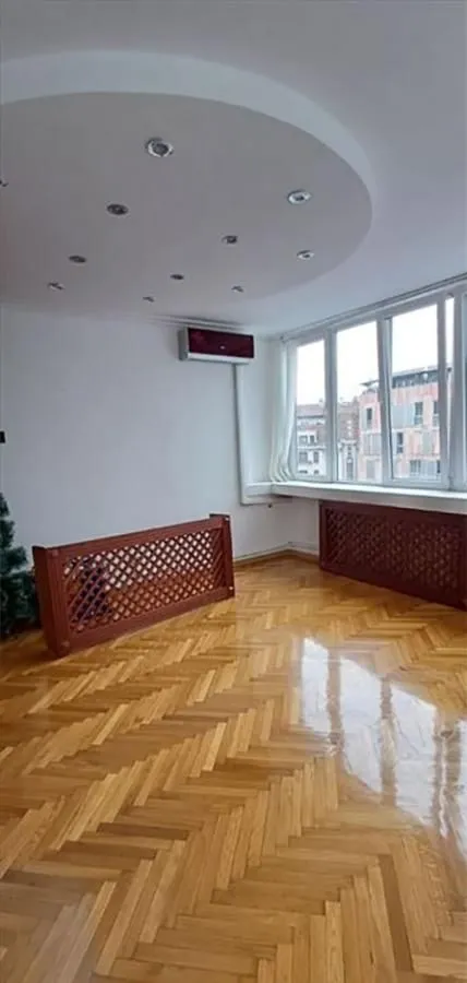 Rent, office space, 154m², Vračar Sve Podlokacije, Beograd