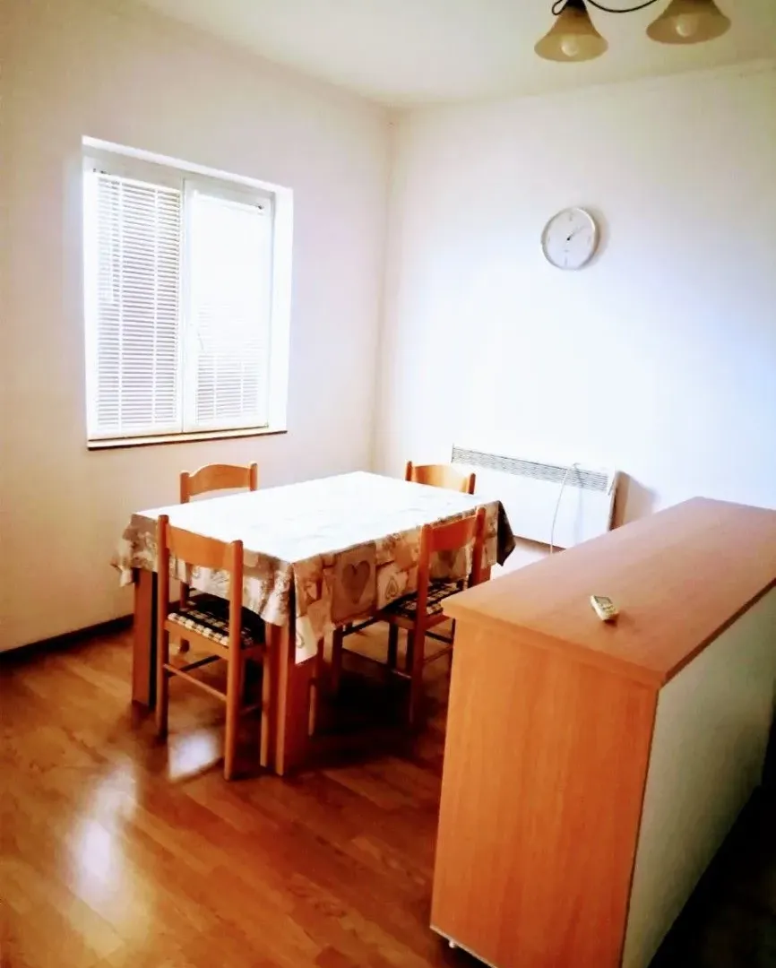 Rent, two bedroom apartment, 70m², Dobrota, Kotor