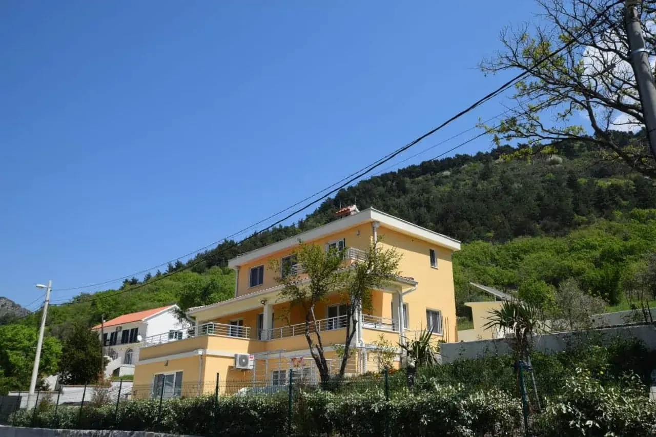 Prodaja, kuća, 210m², Kotor, Crna Gora