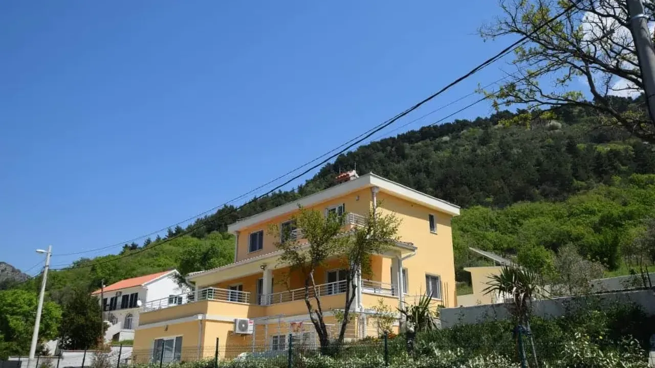 Prodaja, kuća, 210m², Kotor, Crna Gora