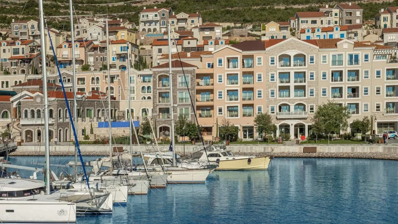 Prodaja, dvosoban stan, 124m², Kotor, Crna Gora