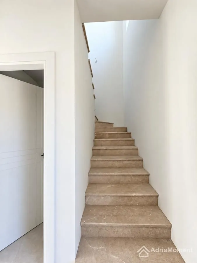 Prodaja, kuća, 129m², Donja Lastva, Tivat