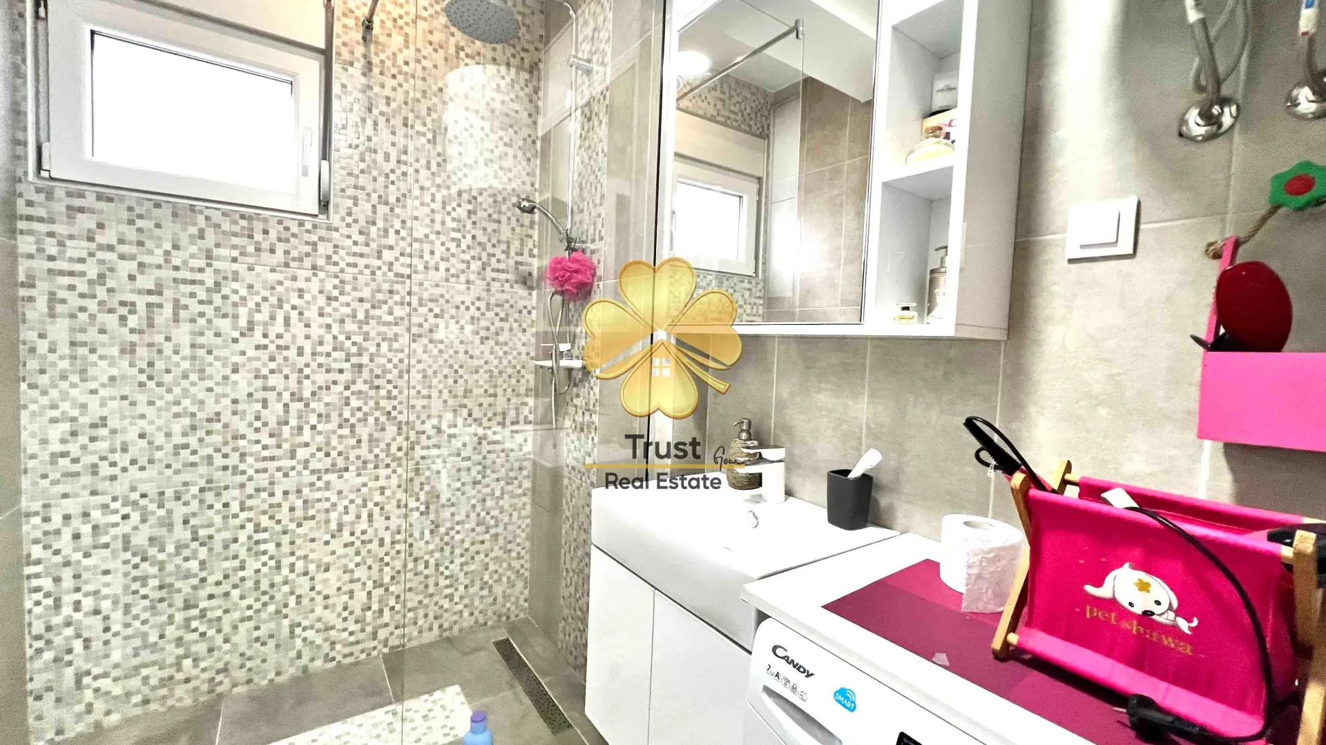Rent, one bedroom apartment, 40m², Blok 6, Podgorica