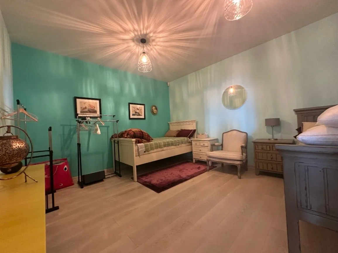 Sale, five bedroom apartment, 200m², Sveti Stefan, Budva