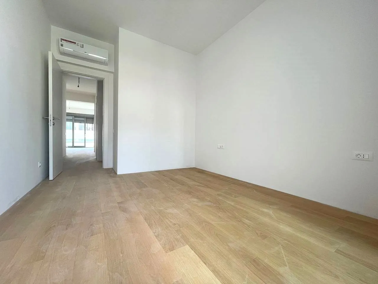 Sale, two bedroom apartment, 74m², Bečići, Budva