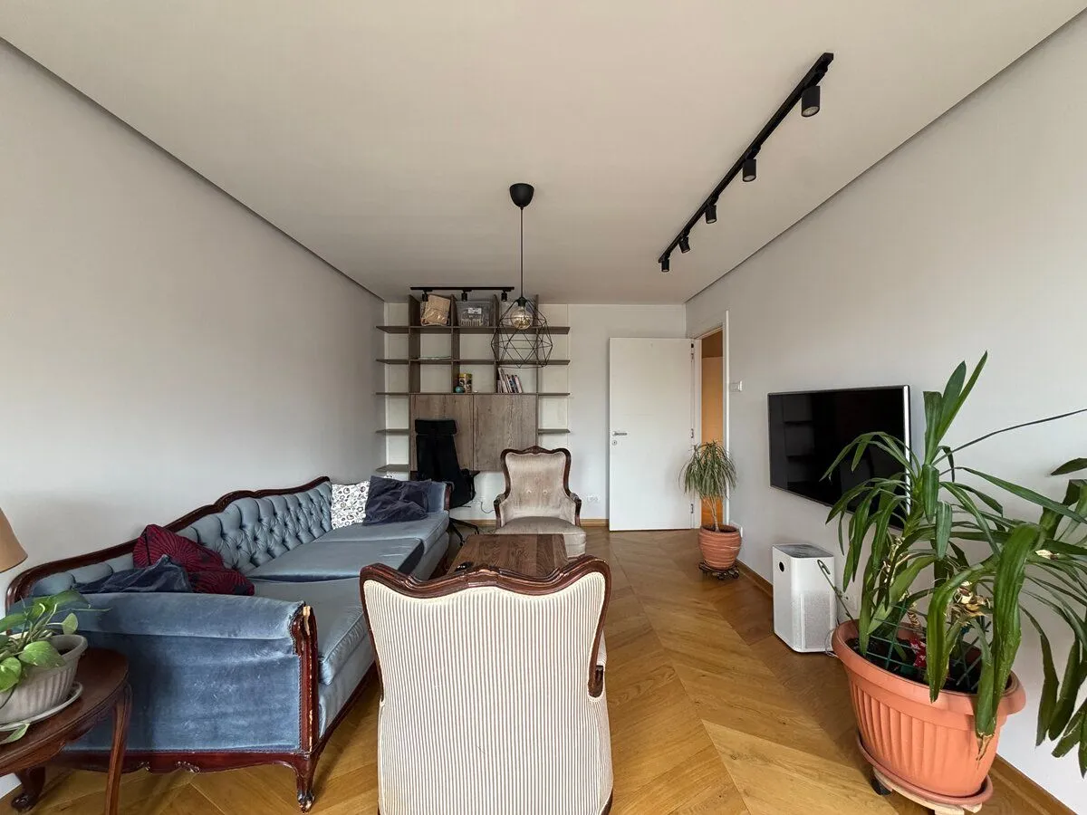 Izdavanje, trosoban stan, 75m², Vračar Hram, Vračar Sve Podlokacije