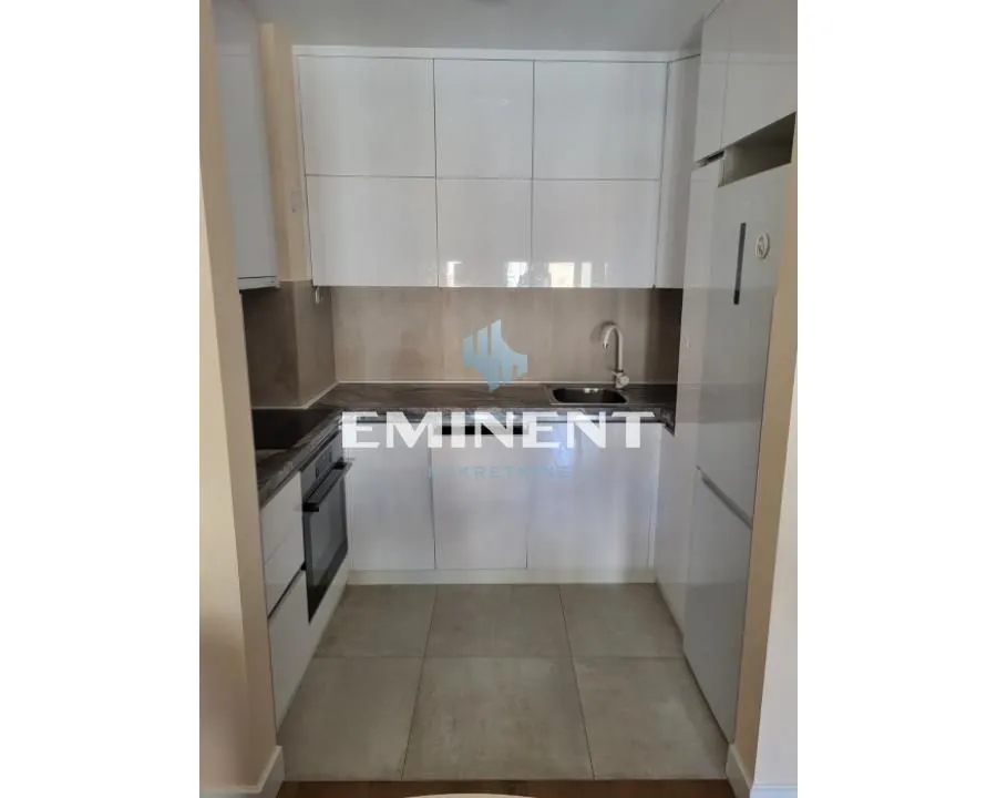Izdavanje, dvosoban stan, 51m², Lekino Brdo, Voždovac Sve Podlokacije