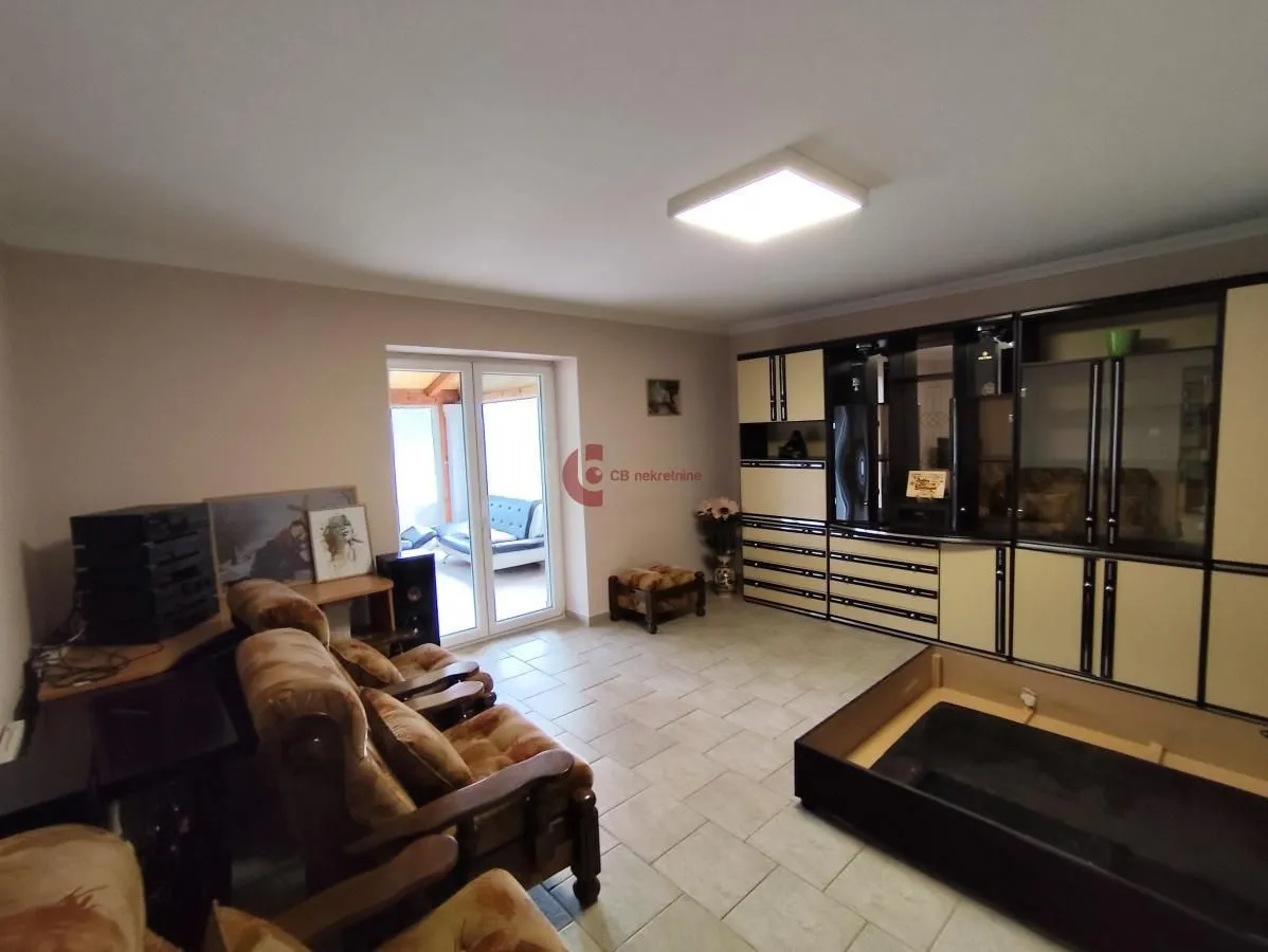 Prodaja, kuća, 450m², Makova Sedmica, Subotica