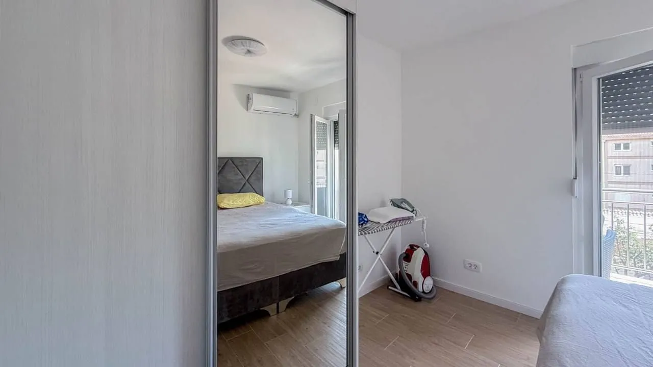Rent, one bedroom apartment, 45m², Bečići, Budva
