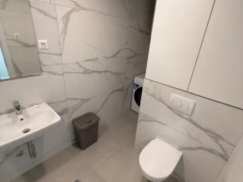 Izdavanje, dvosoban stan, 78m², Stari Aerodrom, Podgorica - image 10