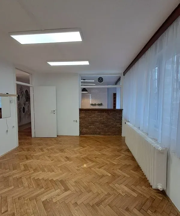 Rent, office space, 53m², Kalenić Pijaca, Vračar Sve Podlokacije