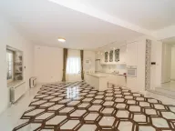 Rent, house, 240m², Donji Kokoti, Podgorica - image 17