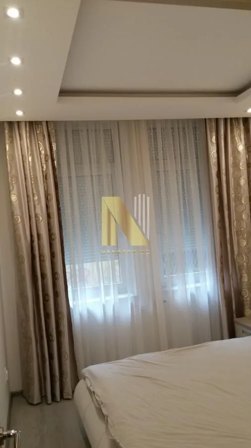 Izdavanje, dvosoban stan, 45m², Novi Sad, Srbija