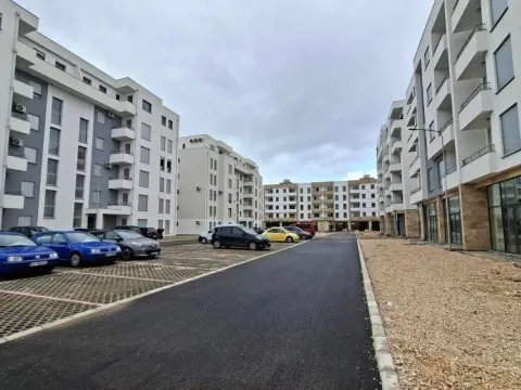 Prodaja, dvosoban stan, 59m², Ulcinj, Crna Gora - image 5