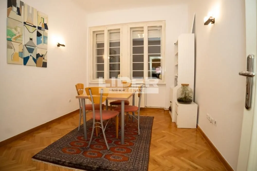 Rent, three bedroom apartment, 60m², Stari Grad, Beograd