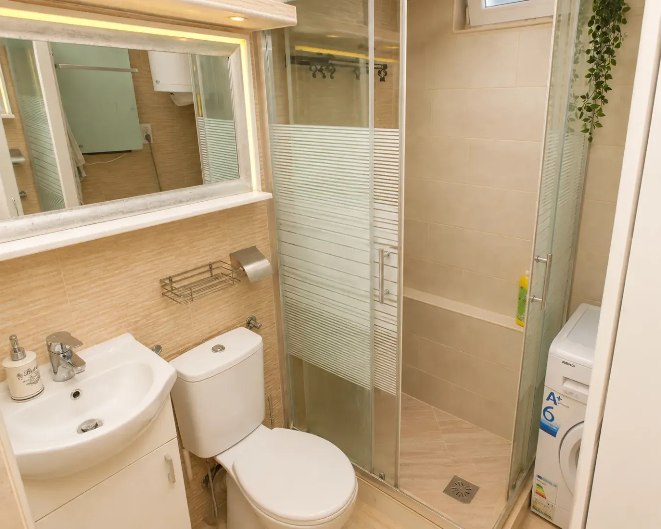 Rent, three bedroom apartment, 85m², Babin Do, Budva