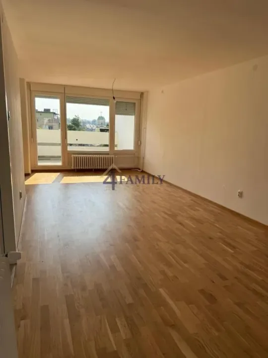 Prodaja, četvorosoban stan, 118m², Voždovačka Crkva, Voždovac Sve Podlokacije
