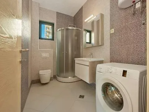Prodaja, dvosoban stan, 85m², Ivanovići, Budva - image 10