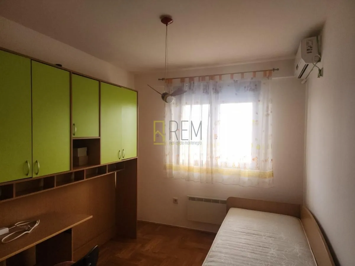 Rent, two bedroom apartment, 68m², Stari Aerodrom, Podgorica