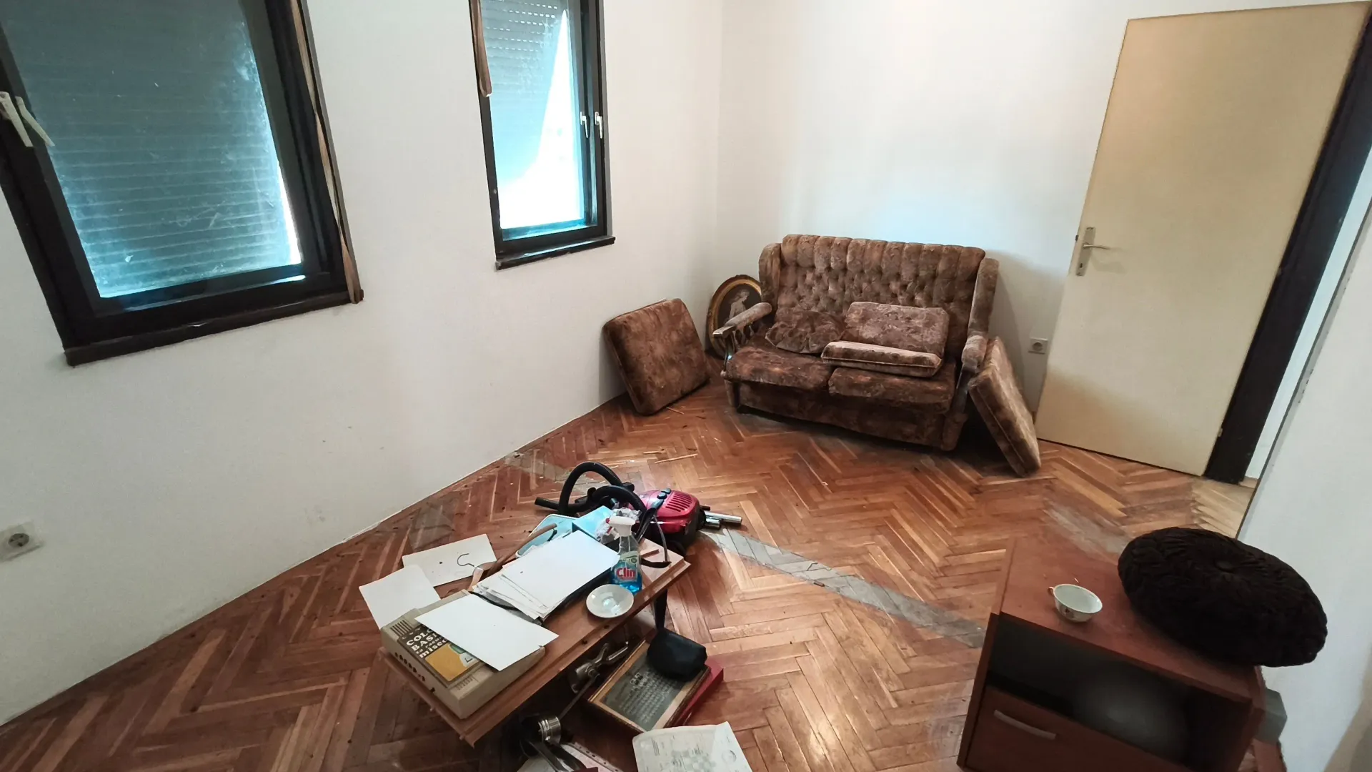 Prodaja, trosoban stan, 100m², Blok 6, Podgorica