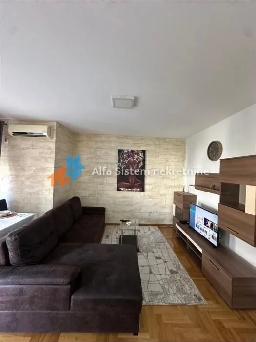Rent, two bedroom apartment, 50m², Čubura, Beograd