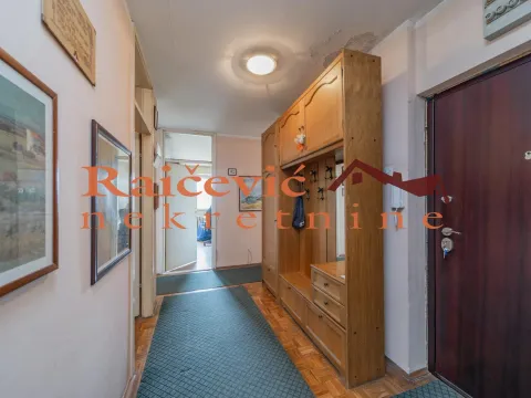 Sale, four bedroom apartment, 97m², Stari Grad, Beograd - image 10