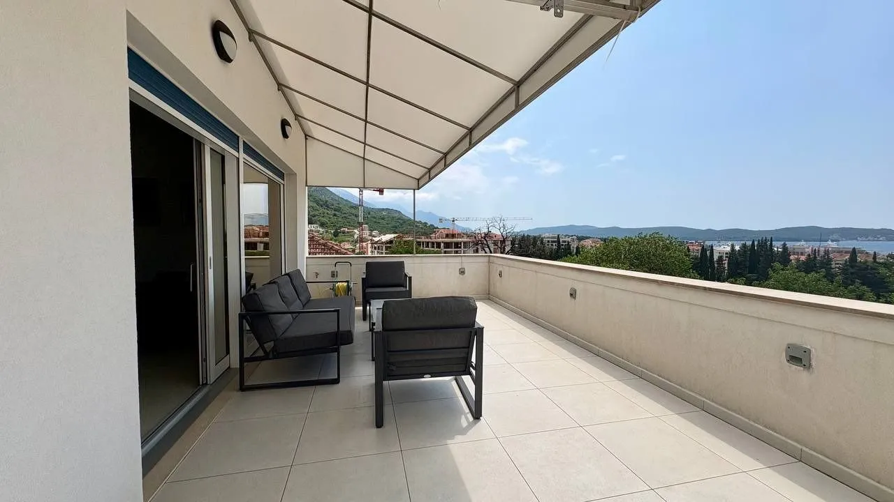 Rent, two bedroom apartment, 100m², Tivat, Crna Gora