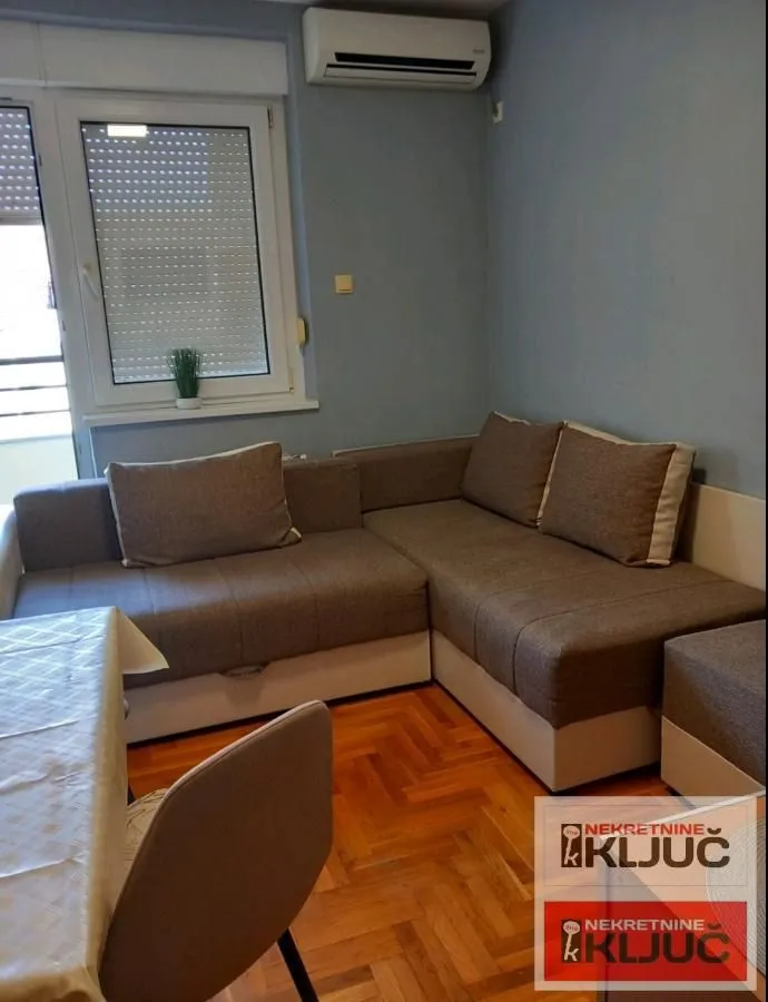 Izdavanje, garsonjera, 25m², Podbara, Novi Sad Sve Podlokacije