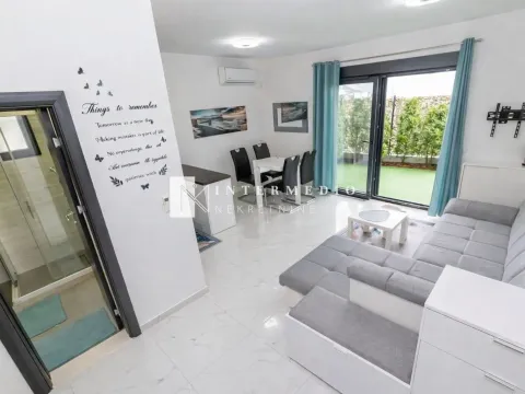 Prodaja, jednosoban stan, 34m², Đenovići, Herceg Novi - image 2