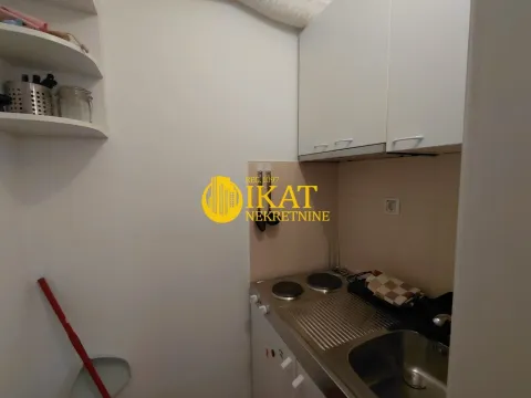 Izdavanje, dvosoban stan, 60m², Stari Grad, Beograd - image 9