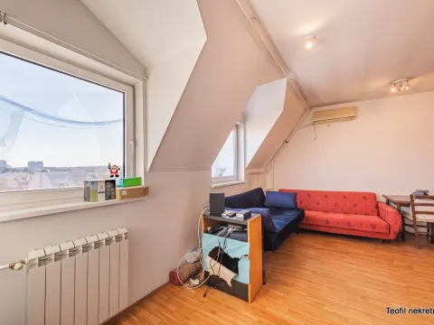 Stan in Južni Bulevar