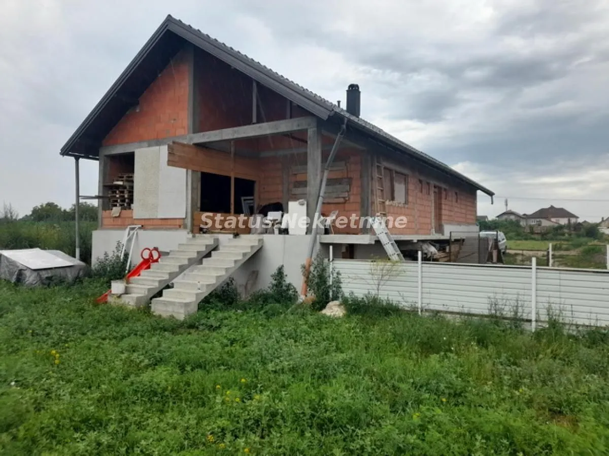 Prodaja, kuća, 160m², Futog, Novi Sad Sve Podlokacije