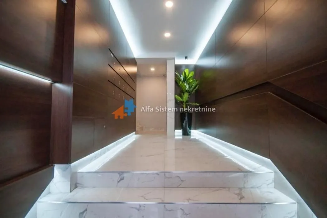 Rent, three bedroom apartment, 92m², Vračar Hram, Vračar Sve Podlokacije