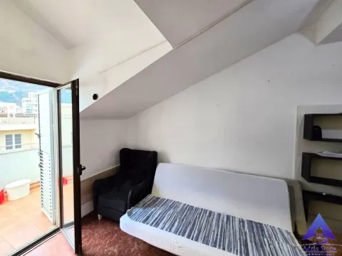 Sale, two bedroom apartment, 64m², Centar, Budva - image 2