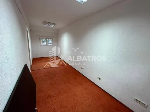 Rent, office space, 54m², Centar, Bar - image 7