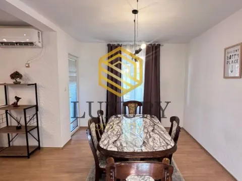 Izdavanje, dvosoban stan, 110m², Tološi, Podgorica - image 6