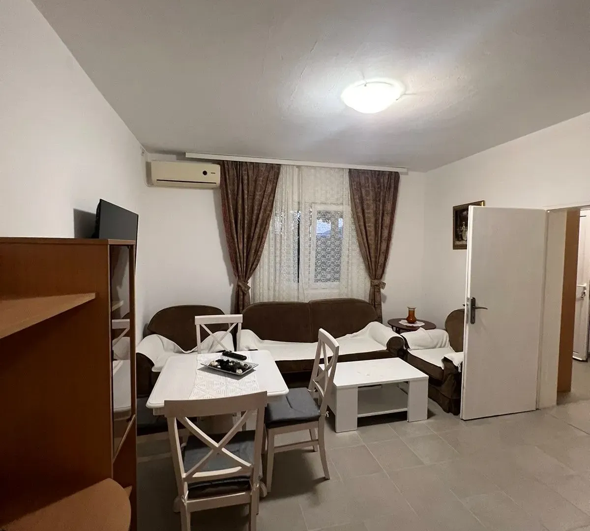 Izdavanje, jednosoban stan, 50m², Tripovići, Tivat
