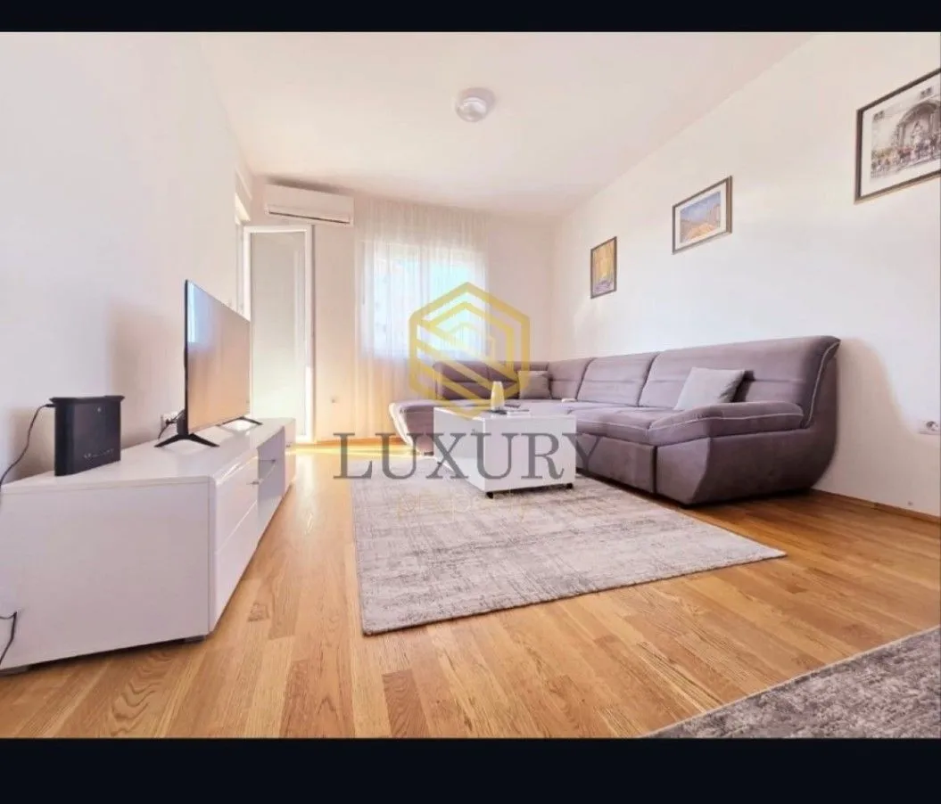 Rent, one bedroom apartment, 50m², Stari Aerodrom, Podgorica