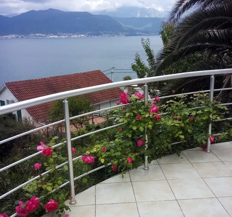 Sale, house, 142m², Krašići, Tivat
