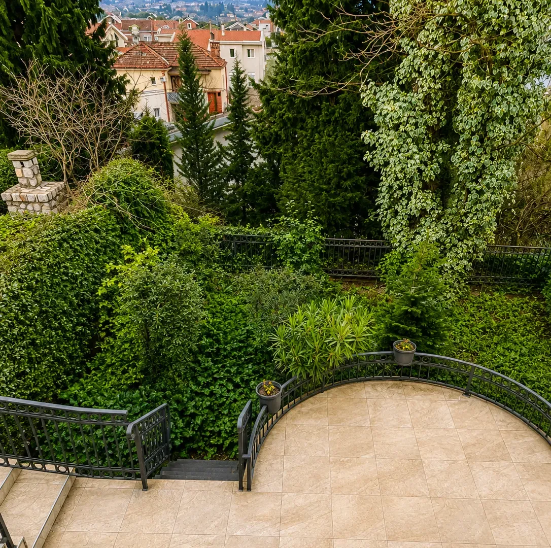 Izdavanje, kuća, 400m², Gorica C, Podgorica