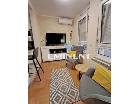 Stan in Novi Beograd Blok 62